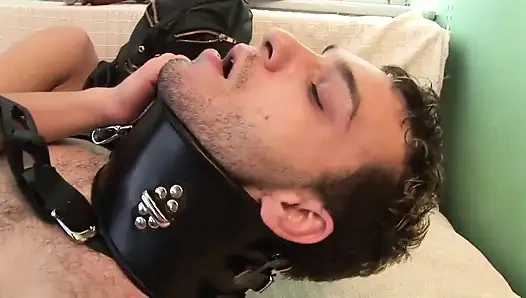 Götten sert sikilmeyi seviyor