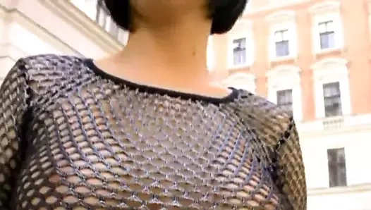 Süper seksi rus, kırmızı deri ve file top