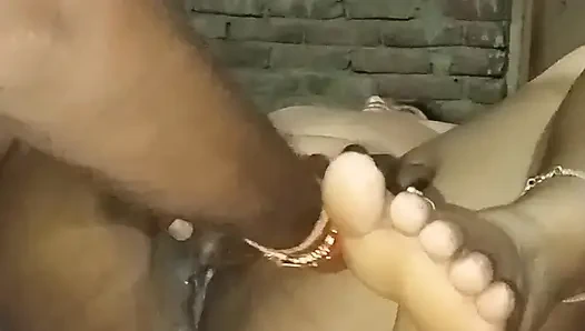 Kayınpederim beni ve oluğun suyunu boşalttılar.