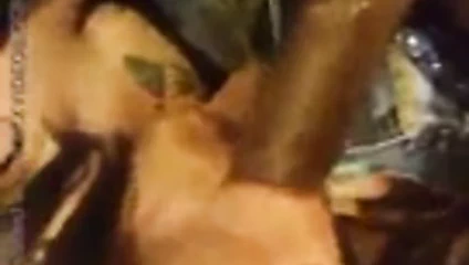 Kalın pawg bir bbc emme.