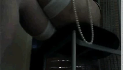 amatör ile beyaz çorap içinde cam