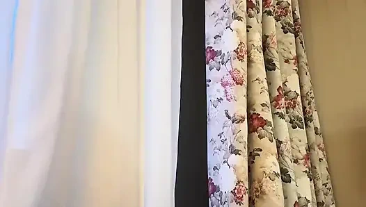 Rus Mukbang: Çıplak Kız, Kirli Rusça Sohbetler Yaparken Ve Hayal Kurarken Mantı Yiyor