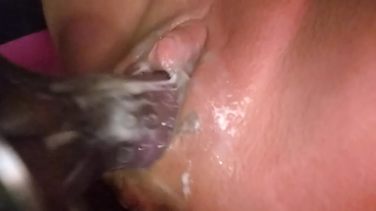 Concha suelta y babosa de una puta vertedero de leche
