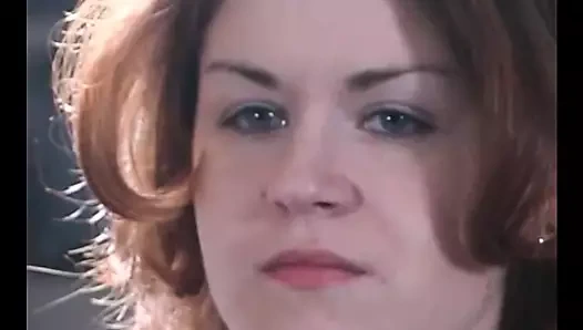 Özel Bridgette, Tam Sahne 07, Sigara İçiliyor