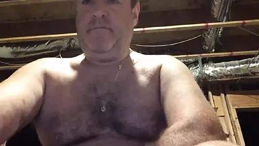 Bay g erkek mağarasında dövüyor