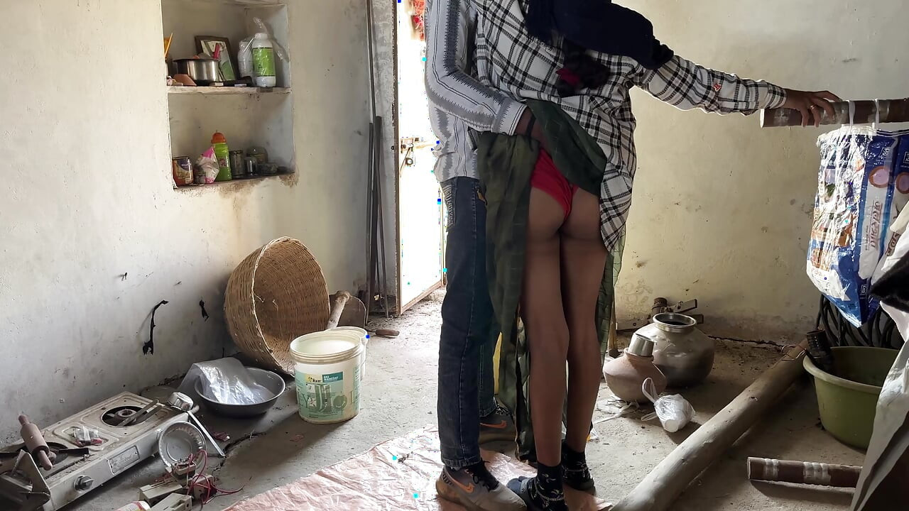 Desi girlfriend ki chudai tight pussy full video