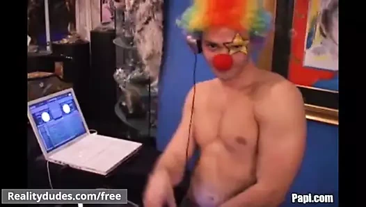 Reality dudes - çift yarak - fragman önizleme