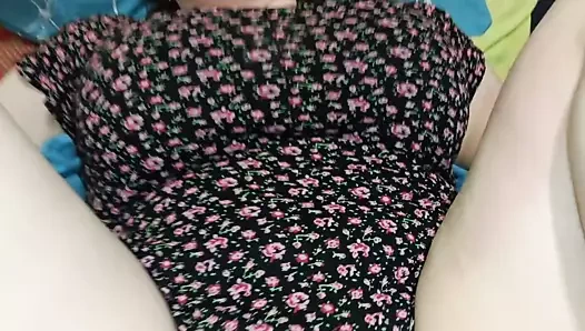 Karımı evde sırt üstü yatarken siktim