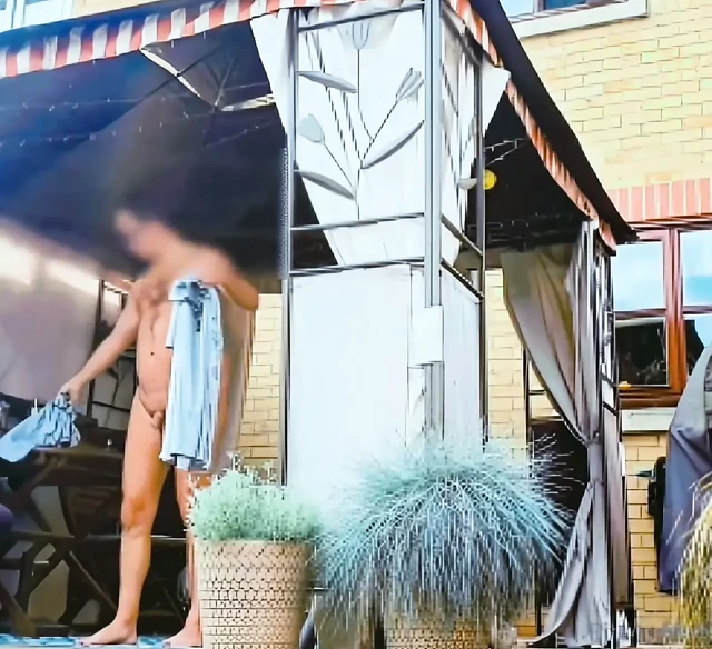Sadece eğlence için, sihirli gazebo çıplaklığı