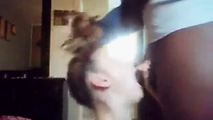 O siyah çük için bağlılık gösterir