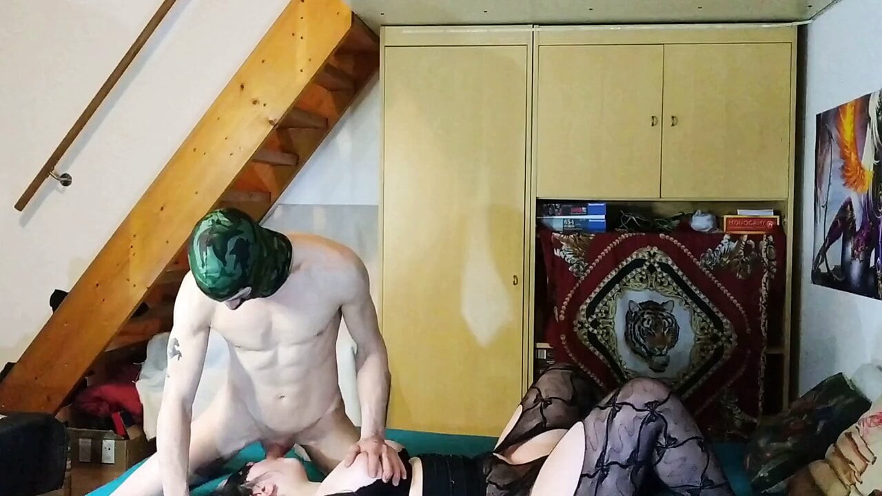 Bir horoz yeterli değil için bu bbw milf