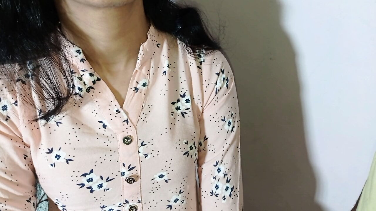 Makan malik se hi chud gyi pyasi eş clear hindi audio porno seks video