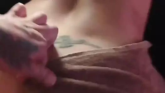 Üvey kız kardeş vajinasına ve götüne girmemi istiyor