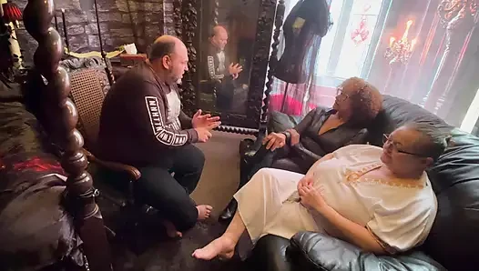 Bölüm 1:- Çiftlerle blackberrymilf öğretmek. Şaplak, aşağılama, oral ve seks!