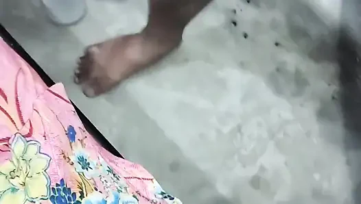 Pencaplı Evli Yenge Genç Komşusuyla Aldatıyor Doğum Günü Hediyesi Verdi.