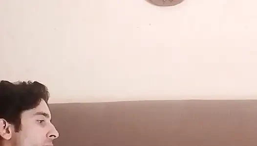 Tank tepesinde sikişiyor
