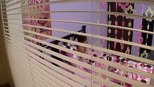 Sıcak ve istekli genç kızlar için sapıkça bir seks sahnesi