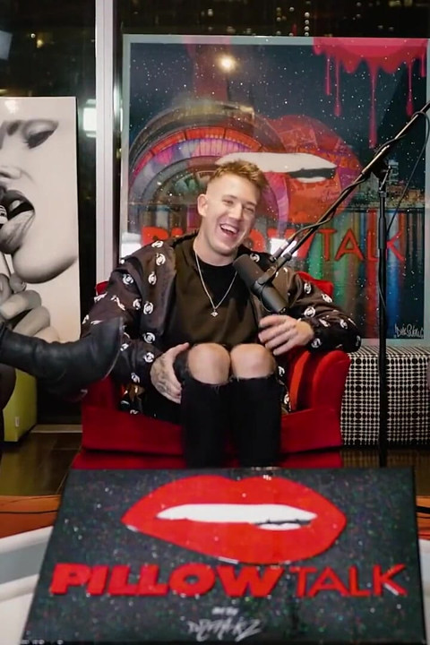 Brad Sousa Jake Paul'a d*ck'lerinin tadını soruyor!! (tana mongeau draması)
