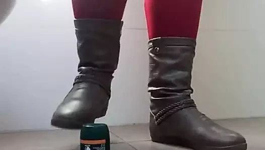 Dağınık çizmeler