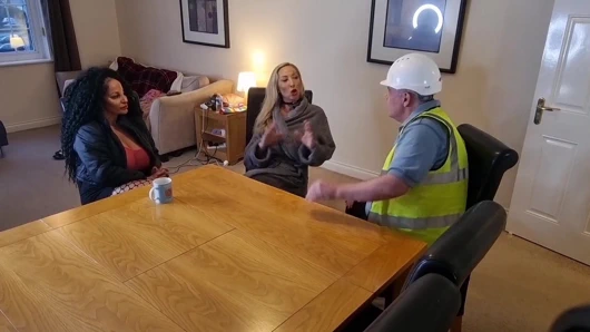 İnşaatçı Billy Daisy'ye anal döl veriyor