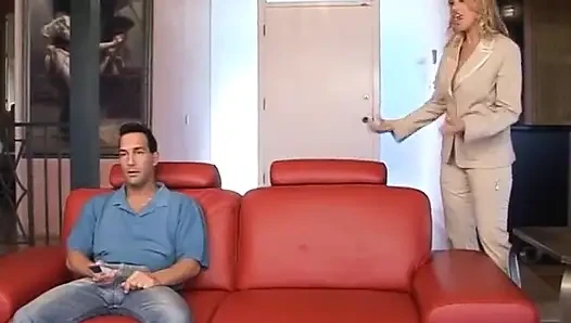 Seksi sarışın nostaljik amcık yalıyor