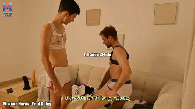 Erkekler arasında iç çamaşırı uyumu, dev anal dildo, gaping ve ayak oyunu