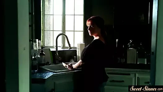 Tutkulu genç bebek gets delinmiş tarafından üvey