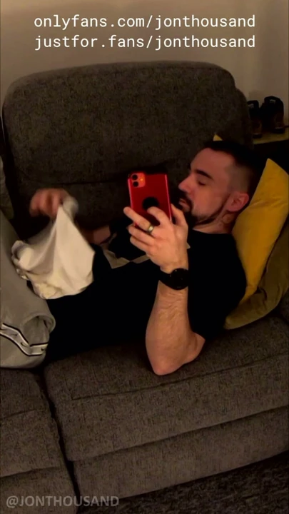 Hetero oda arkadaşımın terli boksörünü koklamak