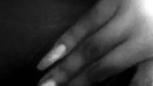 O benim için kedi ile oynuyor