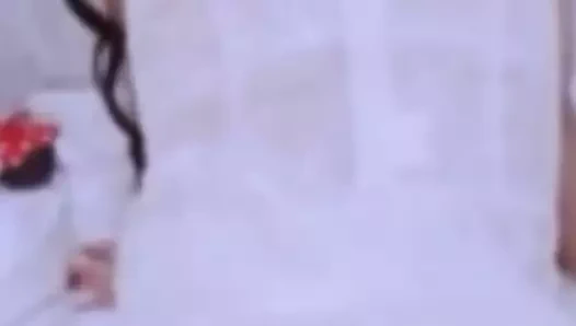 Kuzenim tik tok videoları için her şeyi yapıyor