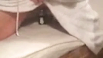 Eski kahrolası bir yapay penis