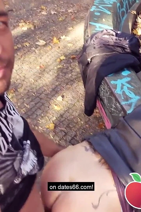 Çirkin Alman orta yaşlı seksi kadın rastgele bir yabancı tarafından sikiliyor!