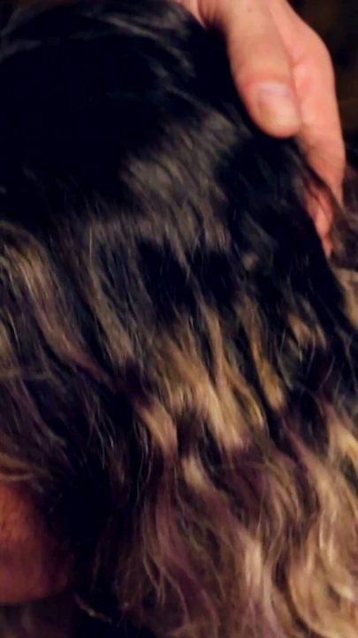 Lübnanlı olgun orta yaşlı seksi kadın şehvetli bir sakso çekiyor ve dölümü yutuyor. | Klip 3