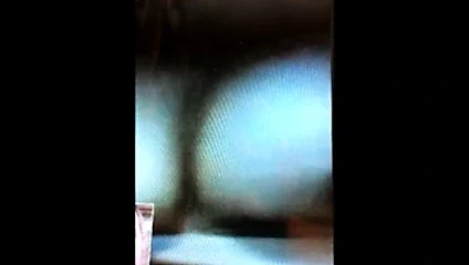 Asya meme uçları arasında bir Filipinli sürtük adlı connie