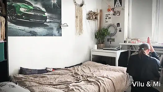 Succubus vilu vidish genç rahibi sikiyor