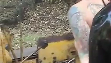 Lezbiyen hakimiyeti açık havada.