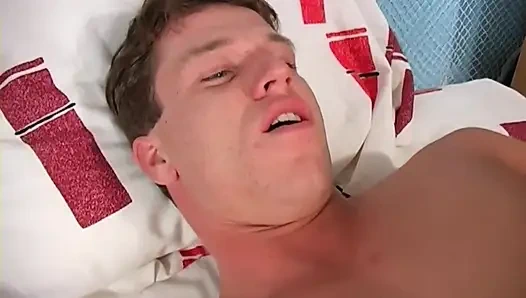 Twink love 2 eşcinsel adam birbirlerini sikiyor karşılıklı dölleme