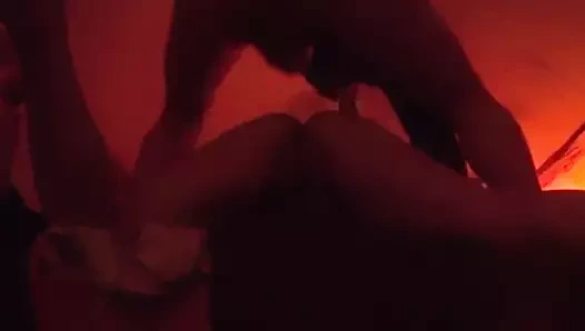 Yumuşak anal seks yine de kıçını incitiyor