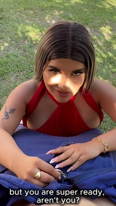 Sarışın Kolombiyalı Naty Delgado'nun podcast'i açık havada seksle bitiyor - Brian Evansx | Bölüm 1