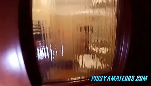 Jetlerle duşta işiyor