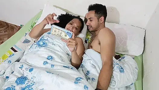 Kocası çalışırken komşumun götüyle sert seks