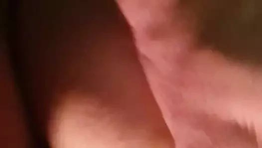 Je prends le cul de ma femme en profondeur