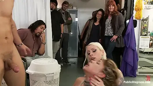 Laurie Vargas ile istekli bir fahişe sikiş oyuncağı olarak güzellik salonu sikiş festivali