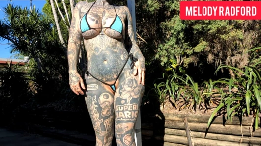 Melody Radford sikiliyor