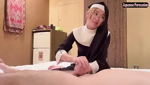 Sevimli cosplay görünümü spot ışığı çalıyor, özel kimya cesur bir gizli sona dönüşüyor