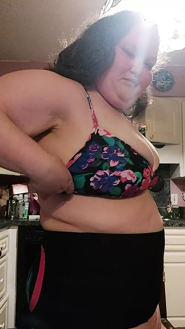 Прихотный танец на кухне