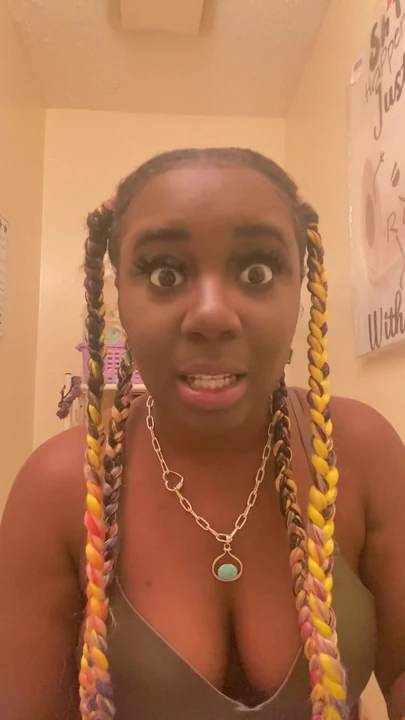 Завораживающий момент из "Как надеть ресницы ScottBeautyWorld"