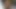 Sarışın orta yaşlı seksi kadın sundress striptiz yapıyor