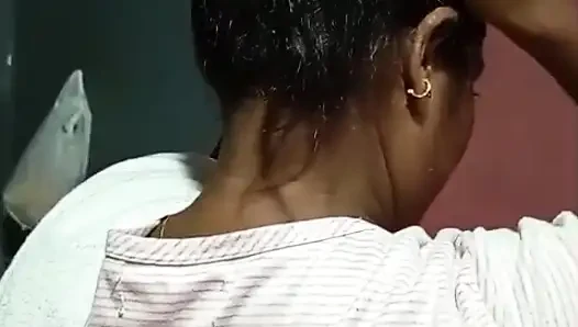 Hintli kerela banyo ve seks oyuncağı
