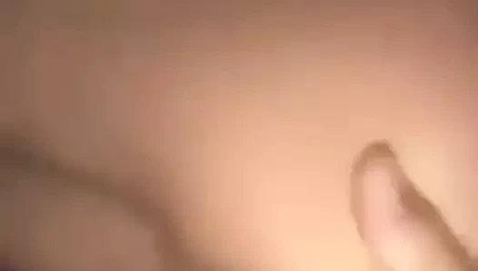 Küçük Arap kız ormanda cezalandırıldı